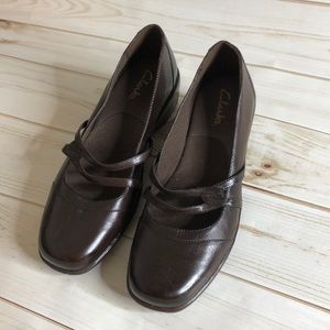 Never worn Clark’s heels in brown - 8